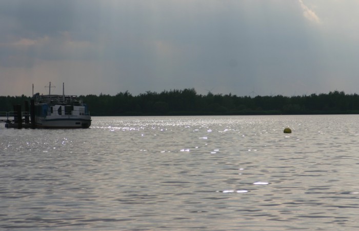 Fischerboot auf dem Senftenberger See